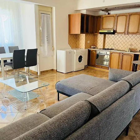 Star House 12 Apartamento *