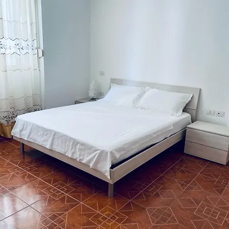 Apartment Ylli Lungomare Nr 12 Vlore