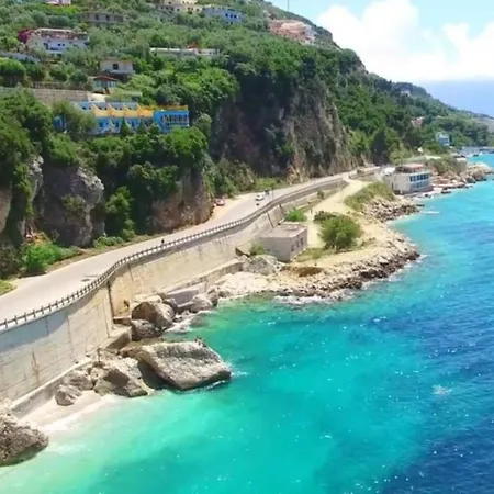 Star House 12 Vlorë