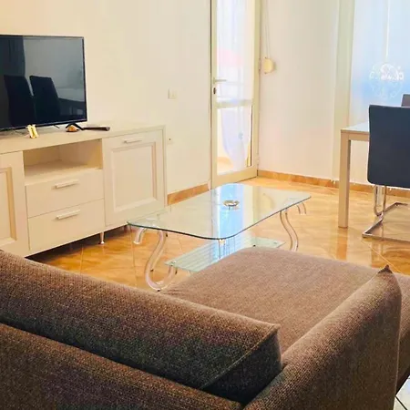 Apartment Star House 12 Vlorë