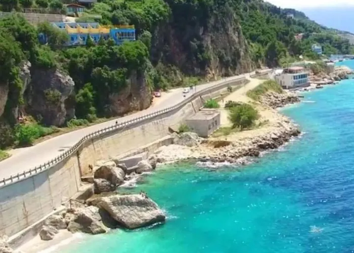 Star House 12 Vlorë