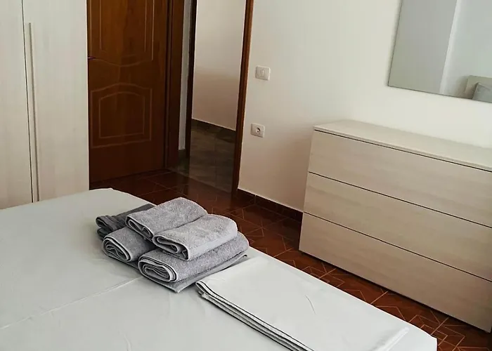 Star House 12 * Vlorë